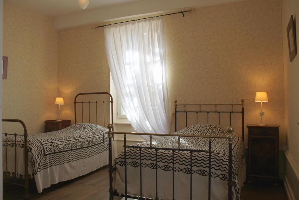 Chambres D'Hotes La Distillerie B&B Saint-Germain-du-Bois Camera foto