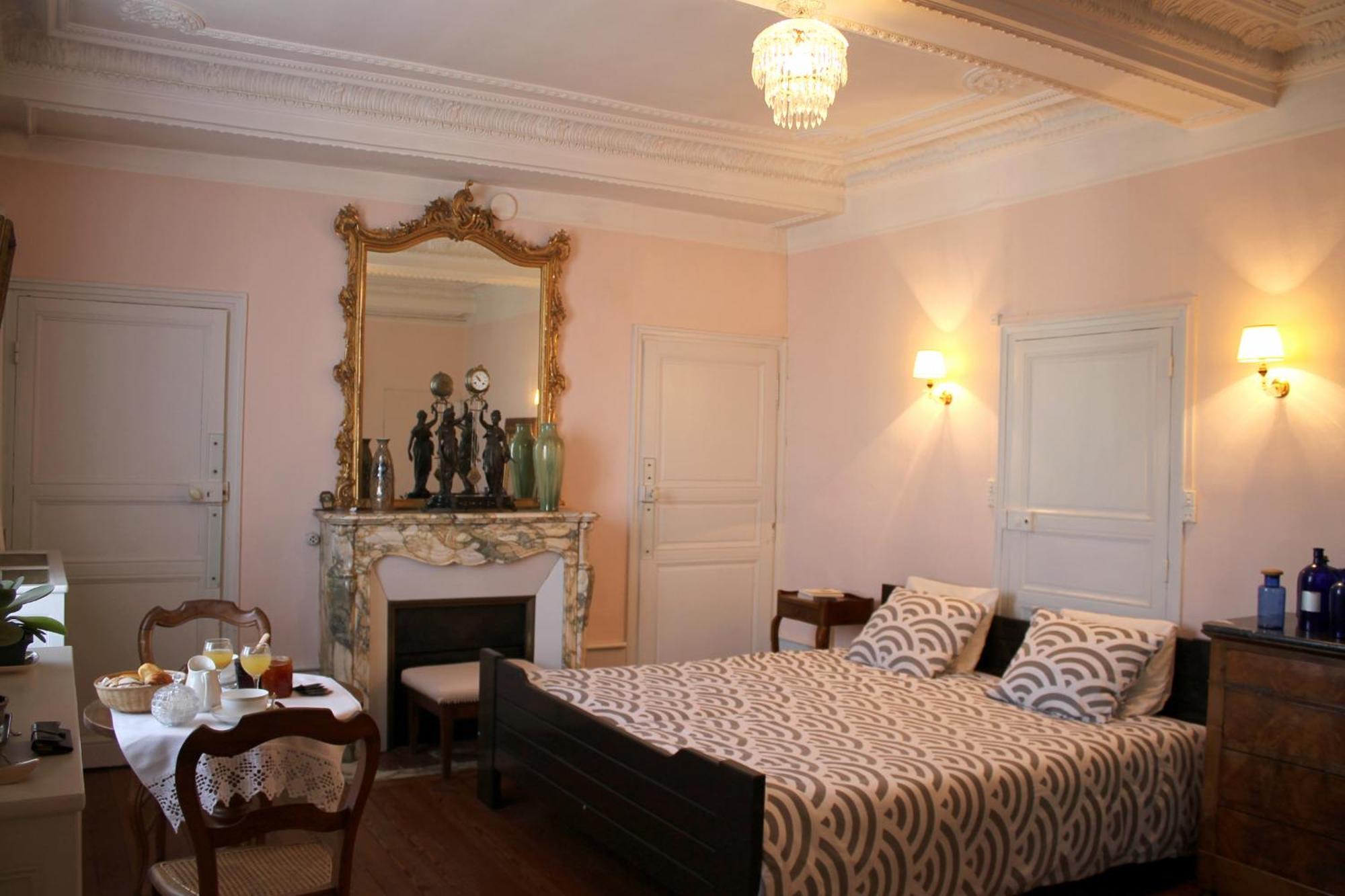Chambres D'Hotes La Distillerie B&B Saint-Germain-du-Bois Esterno foto